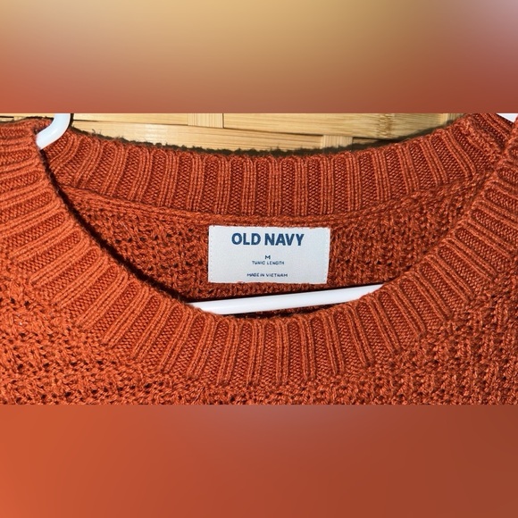 Old Navy Women's Sz Medium tunic length Orange Sweater - Picture 3 of 4